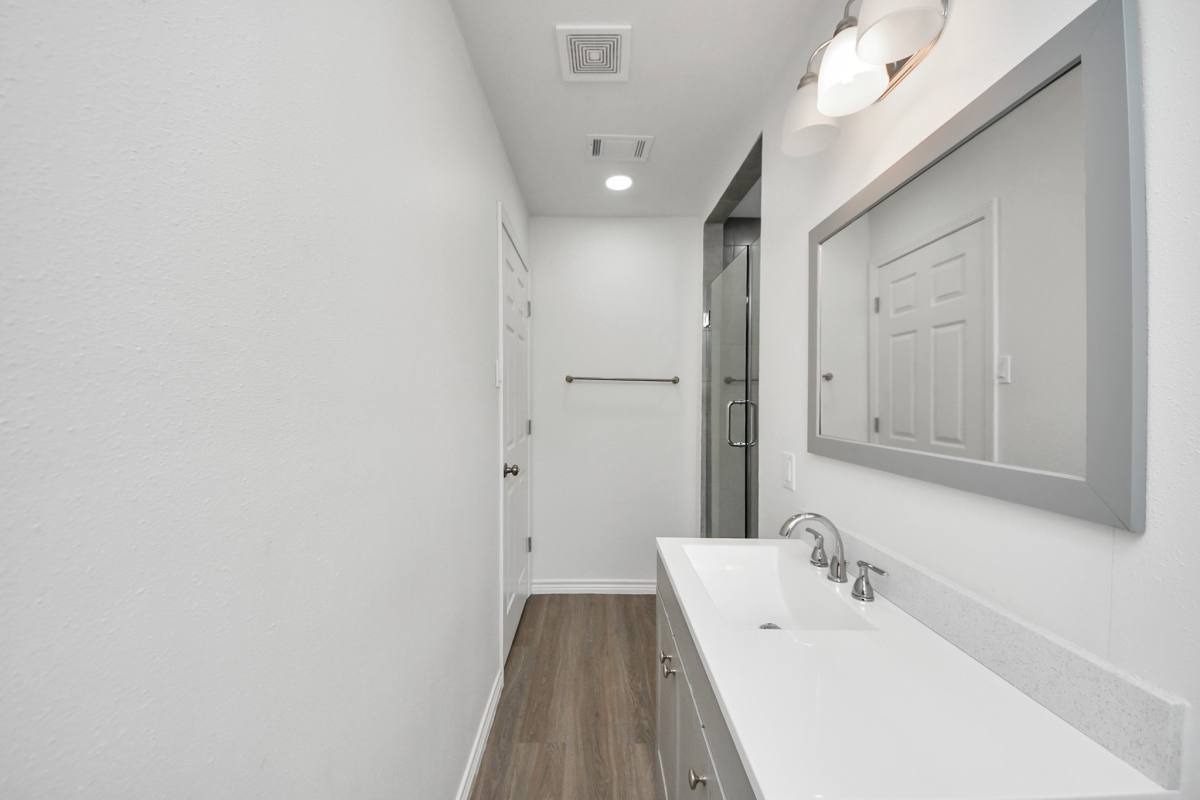 Apartment for rent at 7004 Conley St, Houston, TX 77021