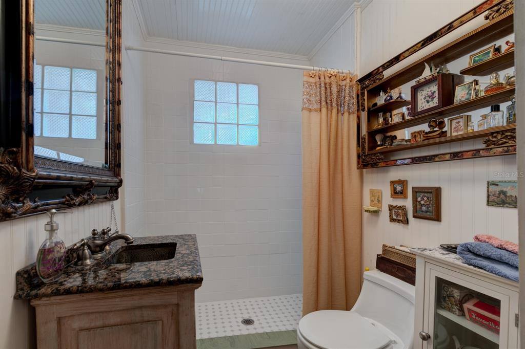 Apartment for rent at 401 E 9th Ave #401, Mount Dora, FL 32757