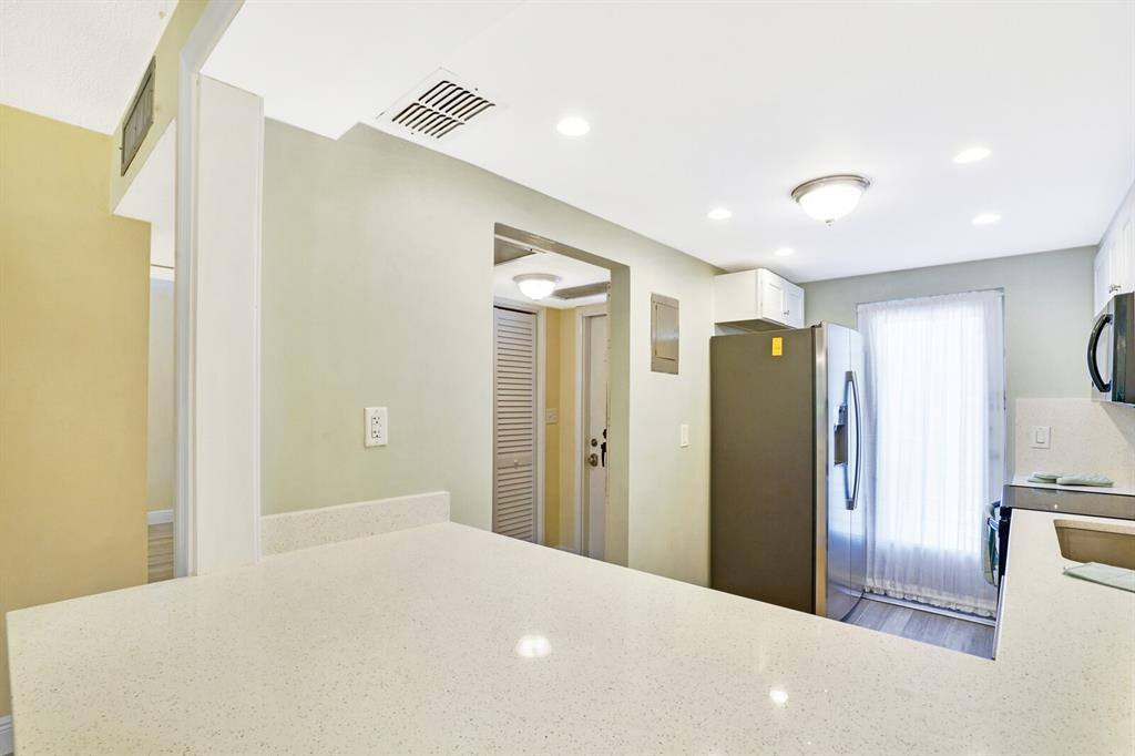 Apartment for rent at 4500 N Federal Highway 4500101A, Pompano Beach, FL 33064