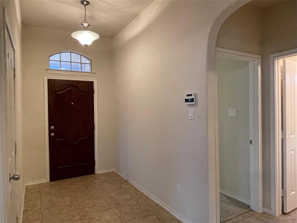 Apartment for rent at 1236 Woodbine Cliff Dr, Fort Worth, TX 76179