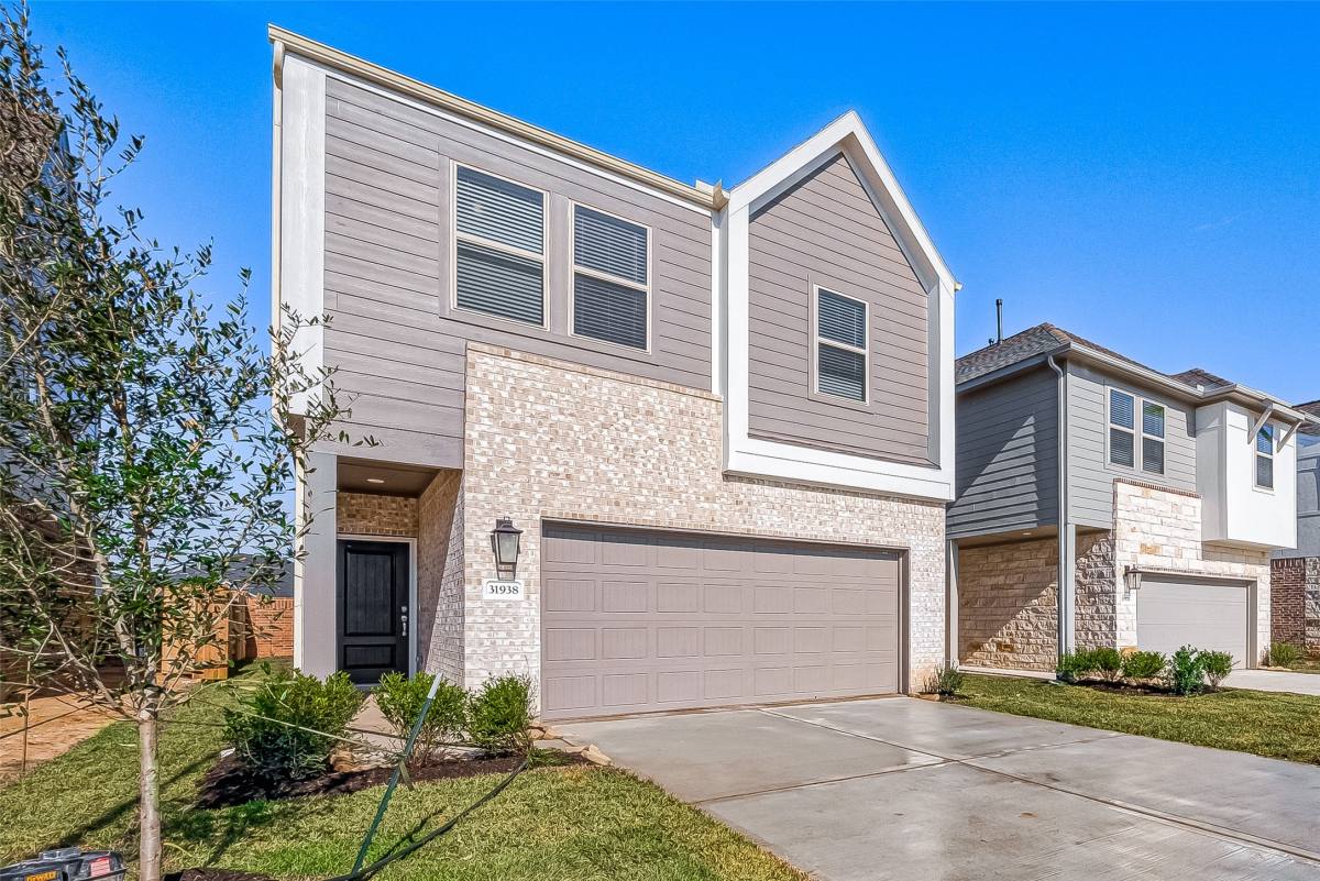 Apartment for rent at 31938 Holland Arbor Trail, Hockley, TX 77447