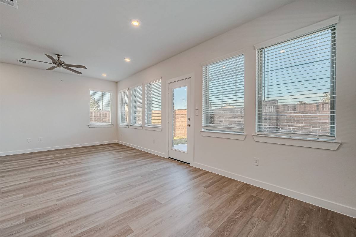 Apartment for rent at 31938 Holland Arbor Trail, Hockley, TX 77447