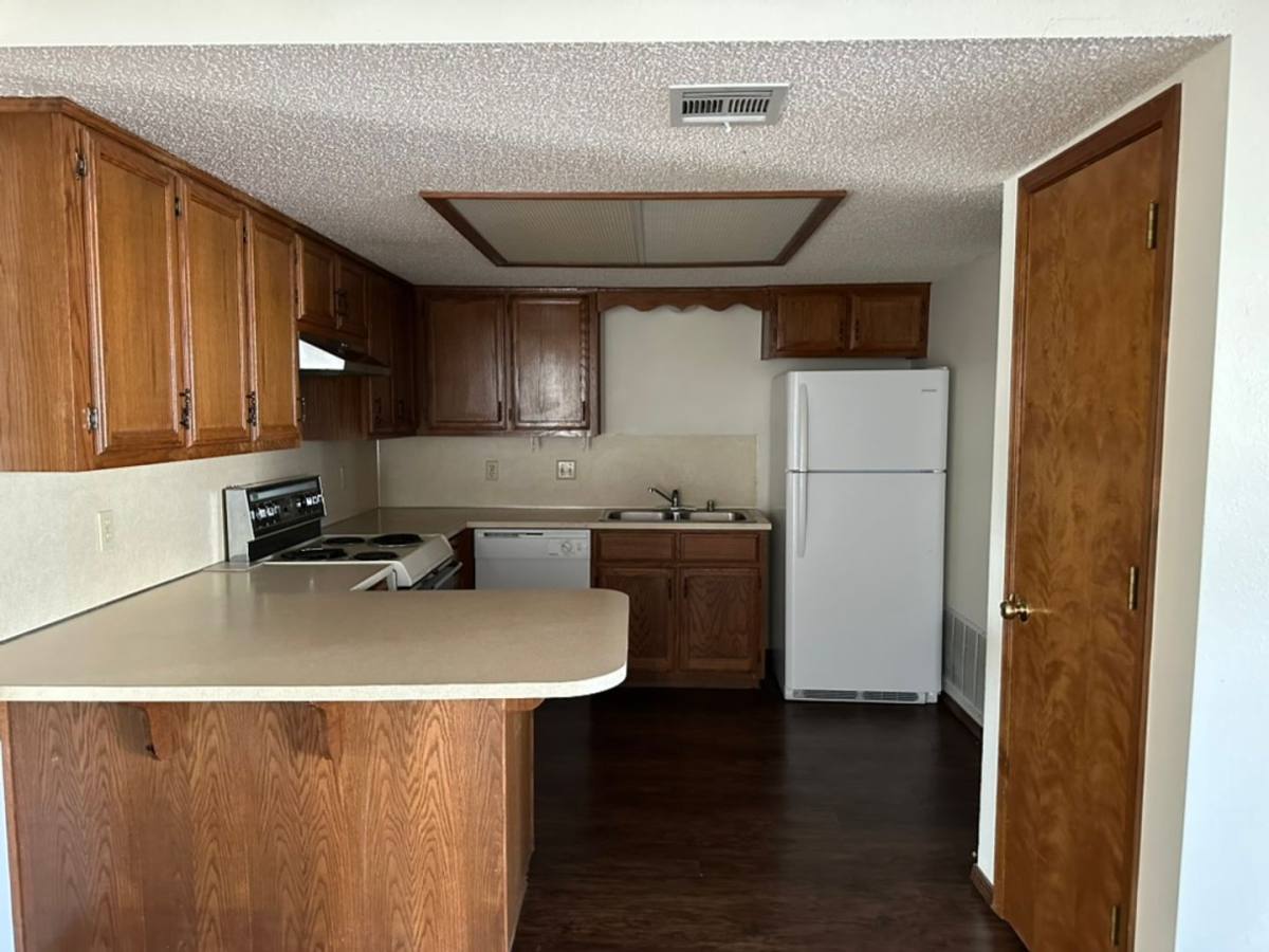 House for rent at 314 S 11th Place, Rogers, AR 72756