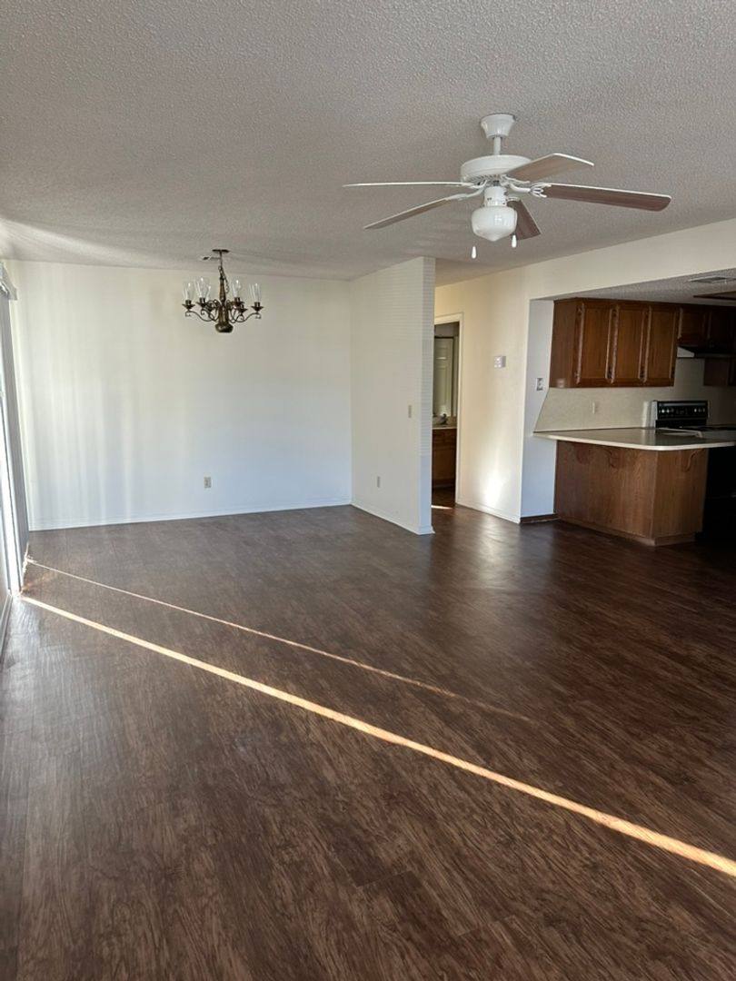 House for rent at 314 S 11th Place, Rogers, AR 72756