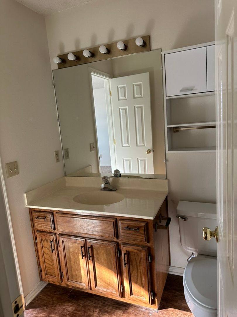 House for rent at 314 S 11th Place, Rogers, AR 72756
