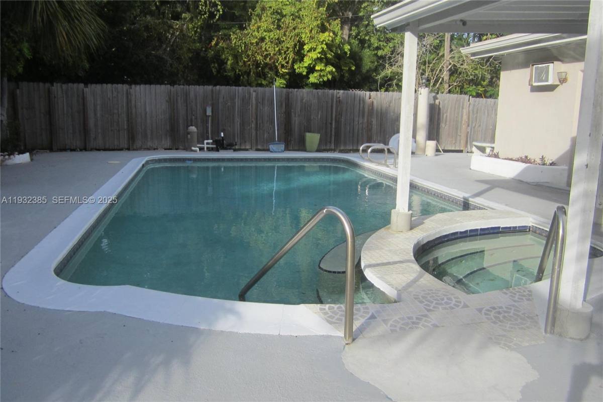 Apartment for rent at 2019 Fletcher St #2, Hollywood, FL 33020