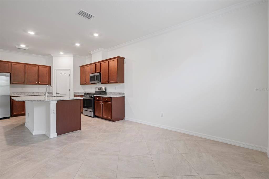 Apartment for rent at 5115 Tobermory Way, Bradenton, FL 34211