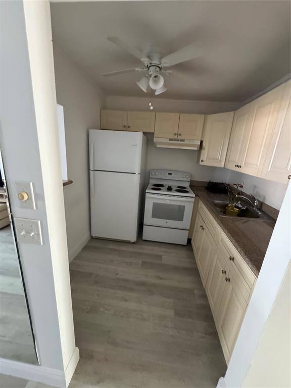 Apartment for rent at 295 Newport T #295, Deerfield Beach, FL 33442