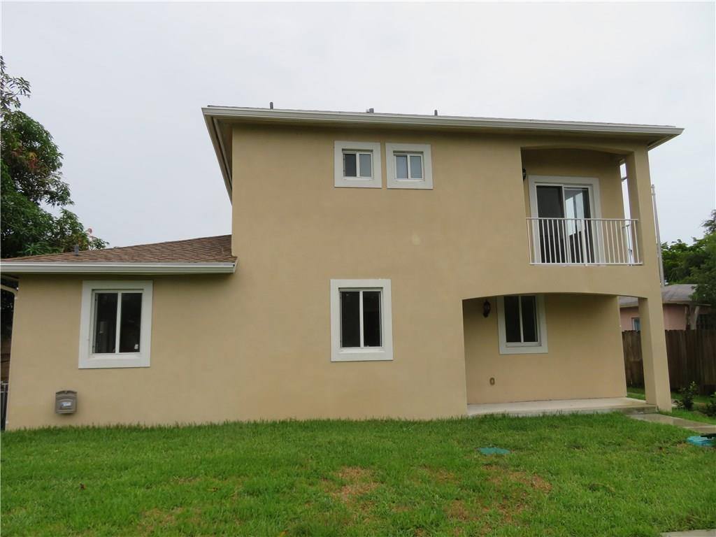 Townhouse for rent at 1944 Sheridan St #1944A, Hollywood, FL 33020