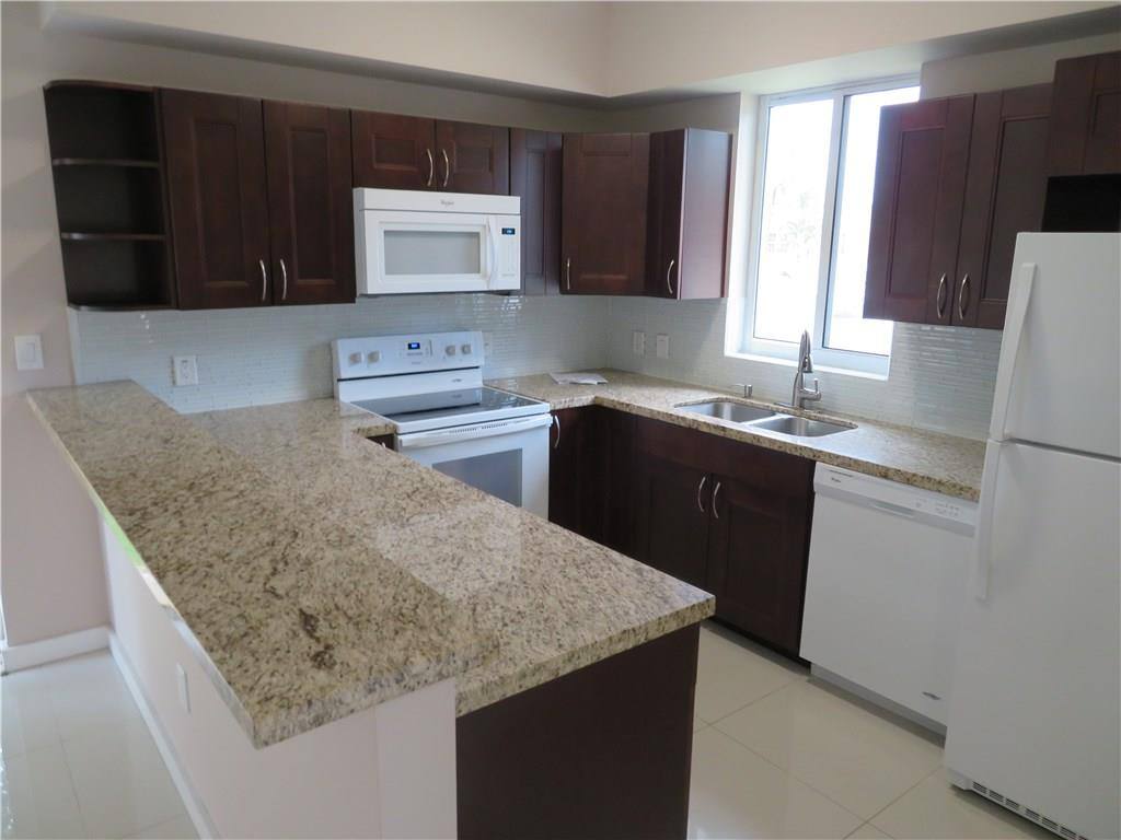 Townhouse for rent at 1944 Sheridan St #1944A, Hollywood, FL 33020