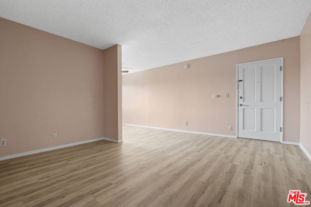 Apartment for rent at 14108 Doty Ave #38, Hawthorne, CA 90250
