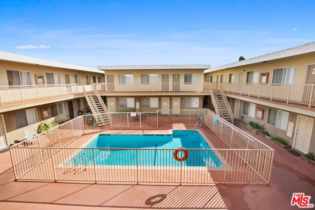 Apartment for rent at 14108 Doty Ave #38, Hawthorne, CA 90250