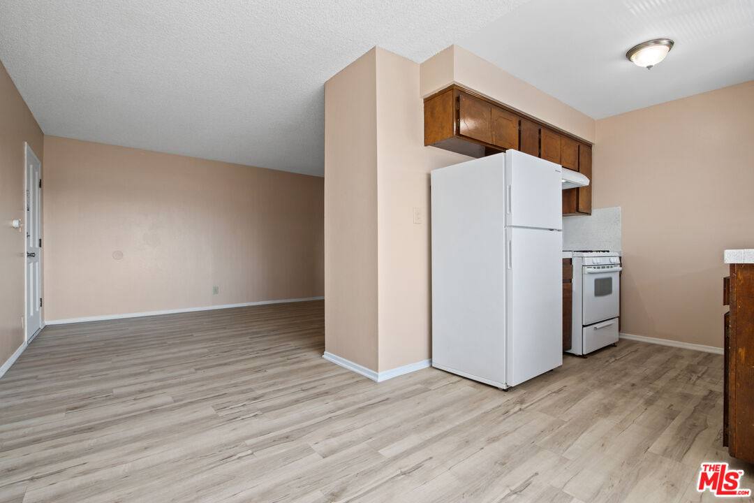 Apartment for rent at 14108 Doty Ave #38, Hawthorne, CA 90250
