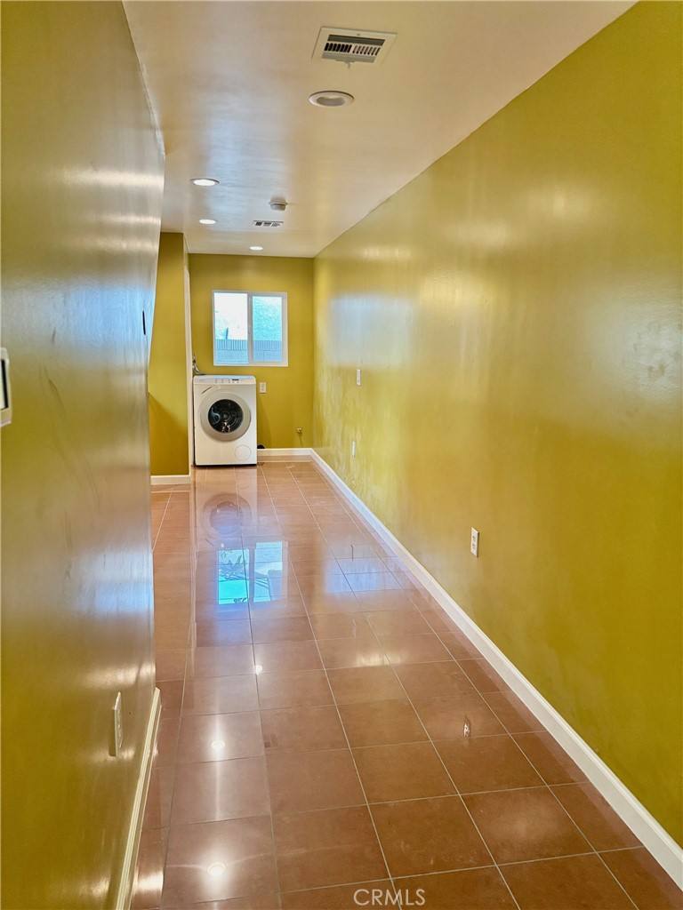 Apartment for rent at 21323 Conradi Ave, Torrance, CA 90502