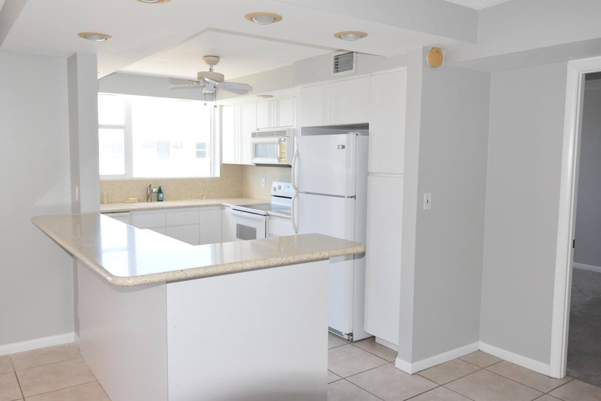 Apartment for rent at 1236 Hillsboro Mile #508, Pompano Beach, FL 33062