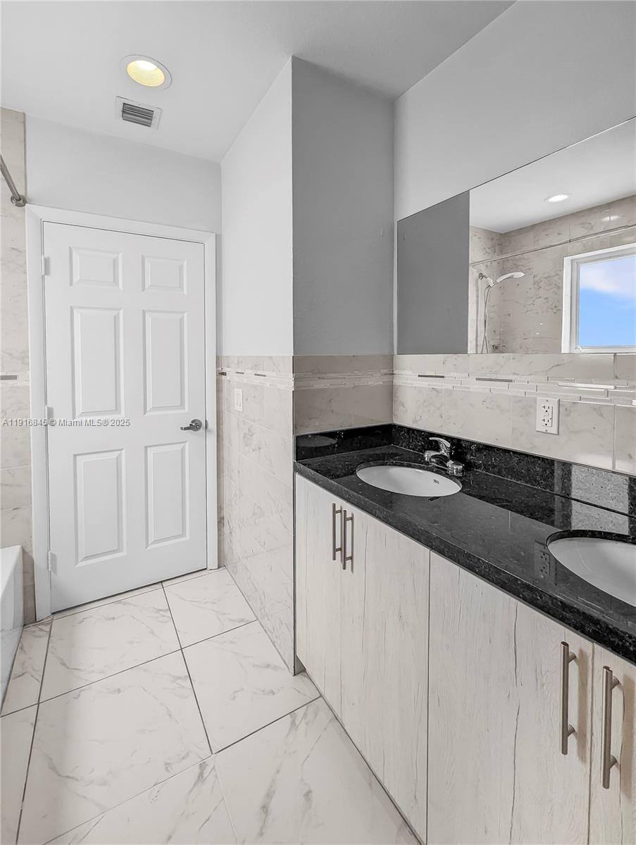 Apartment for rent at 850 SW 14th Ave #850-4, Miami, FL 33135
