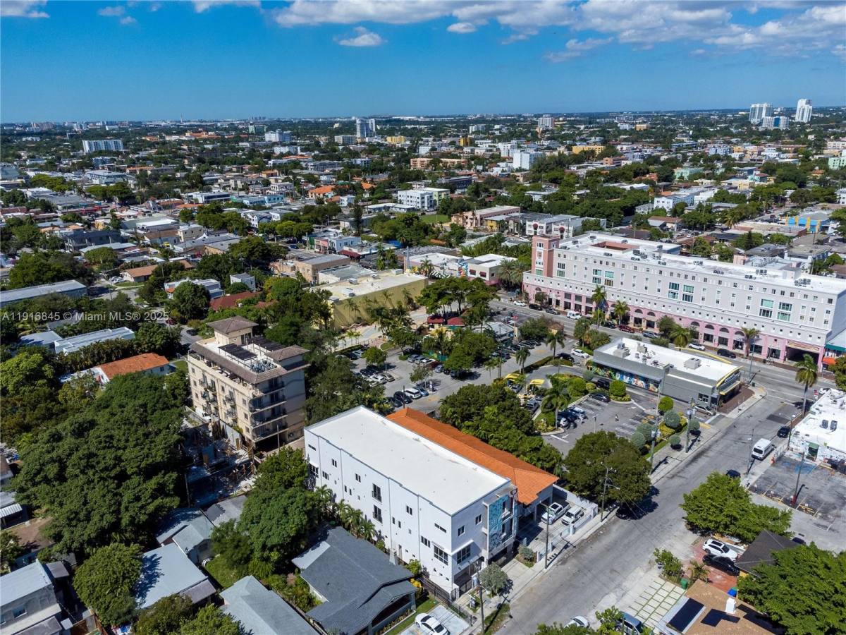 Apartment for rent at 850 SW 14th Ave #850-4, Miami, FL 33135