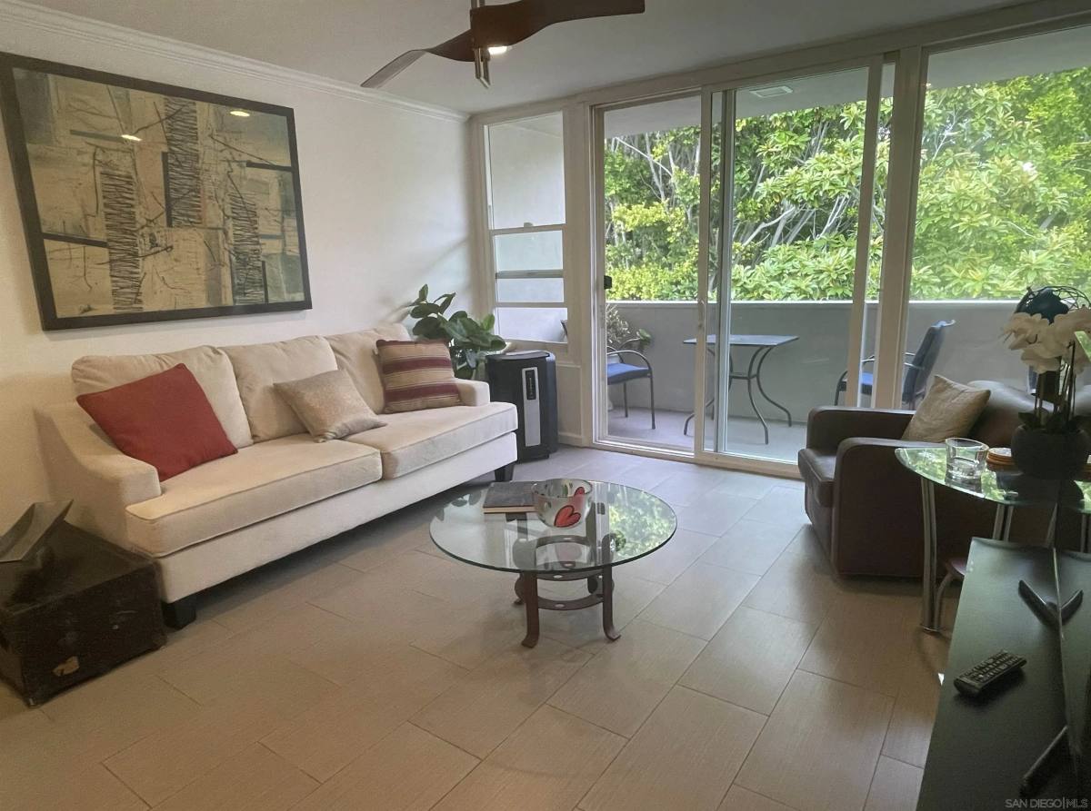 Apartment for rent at 2510 Torrey Pines Rd #413, La Jolla, CA 92037