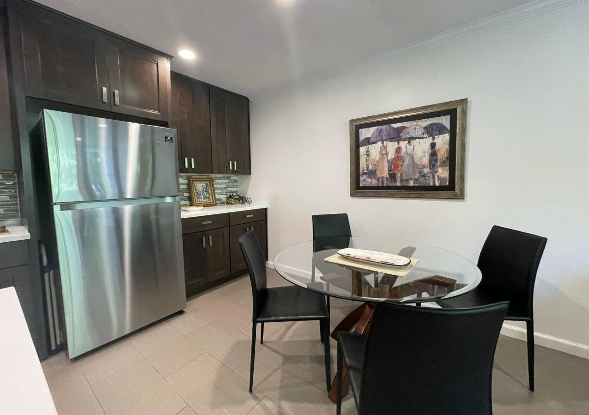 Apartment for rent at 2510 Torrey Pines Rd #413, La Jolla, CA 92037