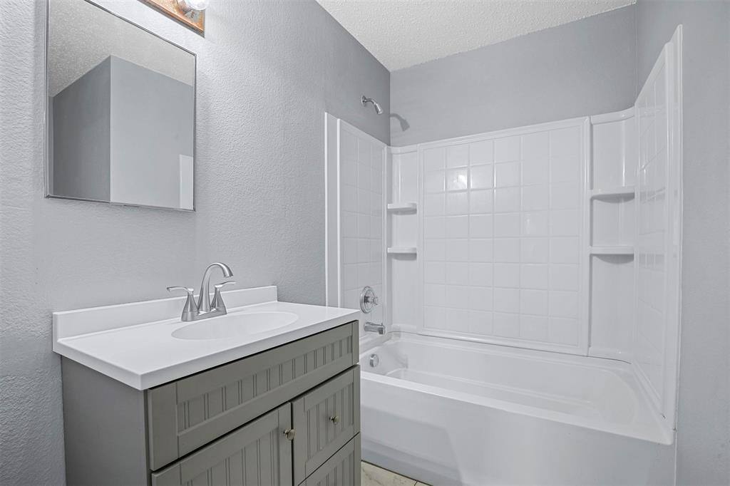 Apartment for rent at 1713 Baxter Springs Dr, Justin, TX 76247