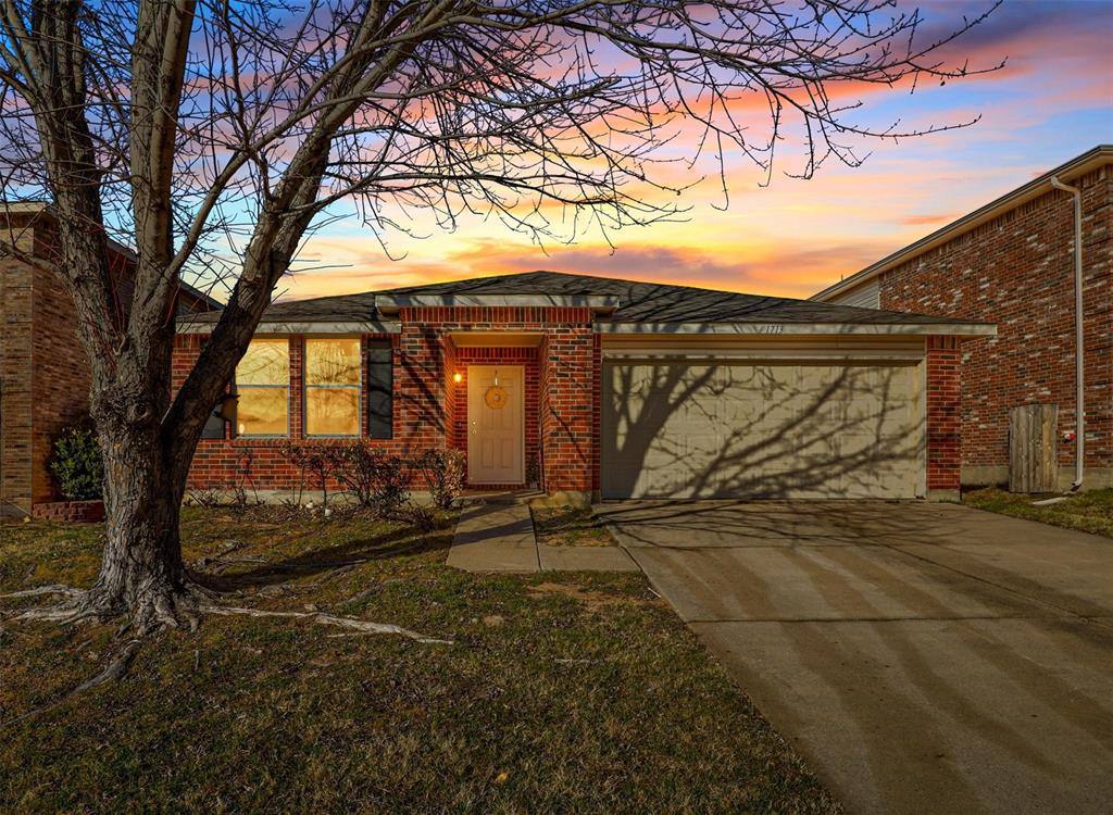 Apartment for rent at 1713 Baxter Springs Dr, Justin, TX 76247