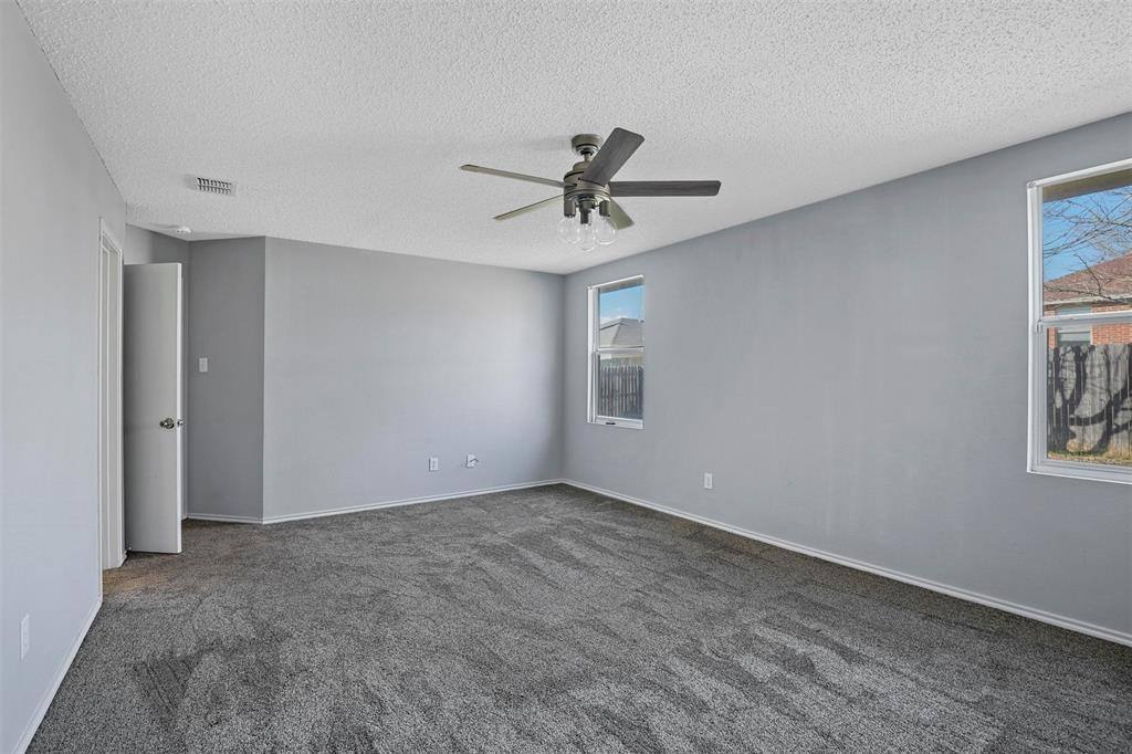 Apartment for rent at 1713 Baxter Springs Dr, Justin, TX 76247