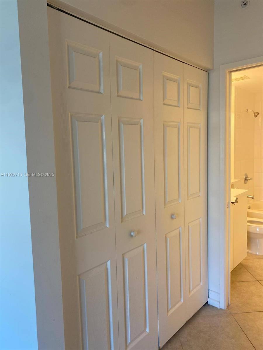 Apartment for rent at 8060 N Nob Hill Rd #102, Fort Lauderdale, FL 33321