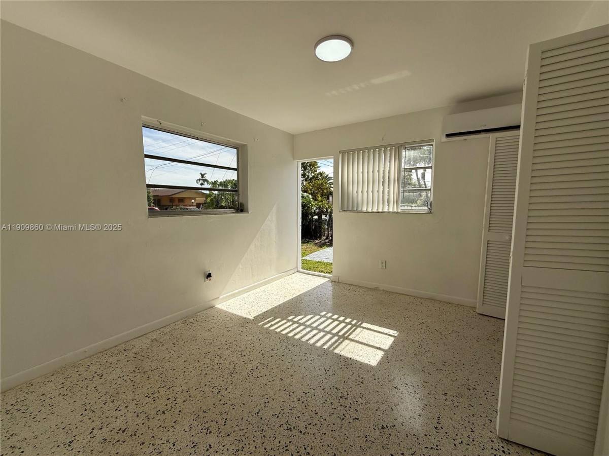 Apartment for rent at 3200 SW 88th Place, Miami, FL 33165