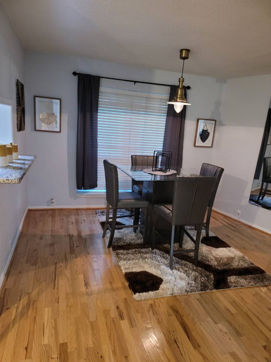 Townhouse for rent at 3303 W Greenridge Dr #15, Houston, TX 77057