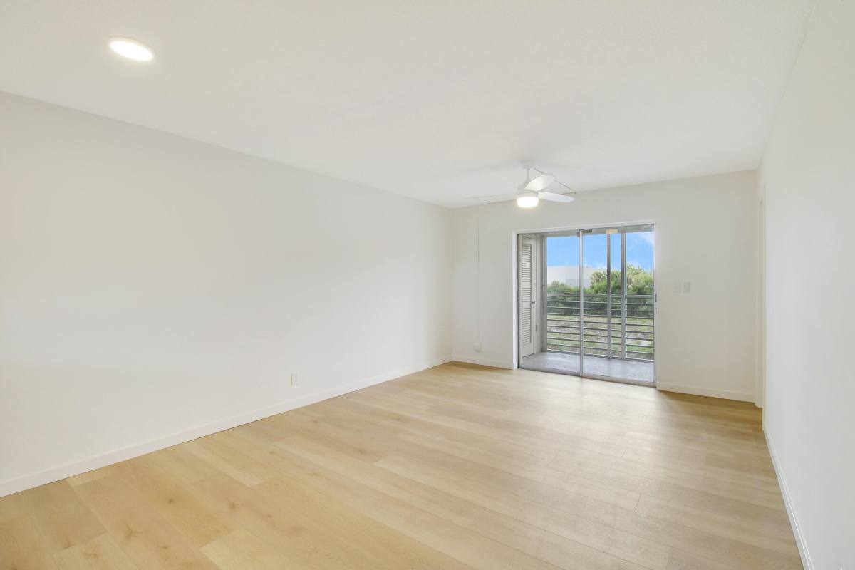 Condo for rent at 2770 Garden Dr S #212, Lake Worth, FL 33461