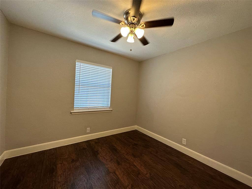 Apartment for rent at 220 S Shore Place #220, Lewisville, TX 75067