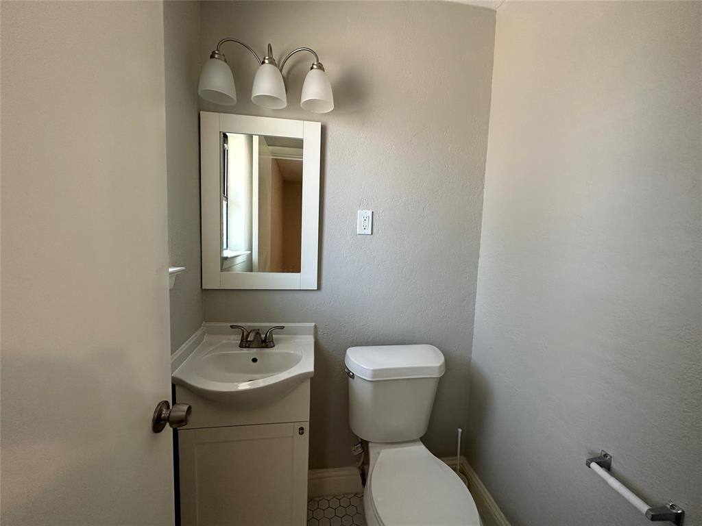 Apartment for rent at 220 S Shore Place #220, Lewisville, TX 75067