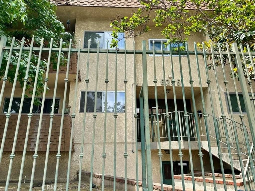 Condo for rent at 6255 Woodman Ave #201, Van Nuys, CA 91401