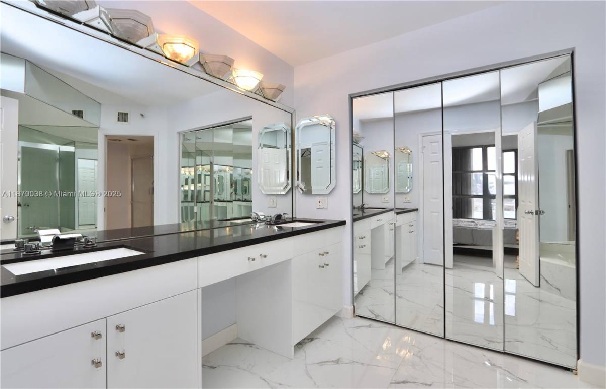 Apartment for rent at 3530 Mystic Pointe Dr #2510, Miami, FL 33180