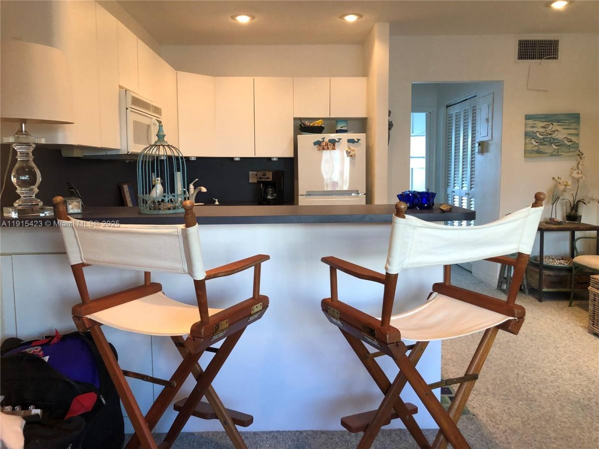 Apartment for rent at 1801 S Surf Rd #4, Hollywood, FL 33019