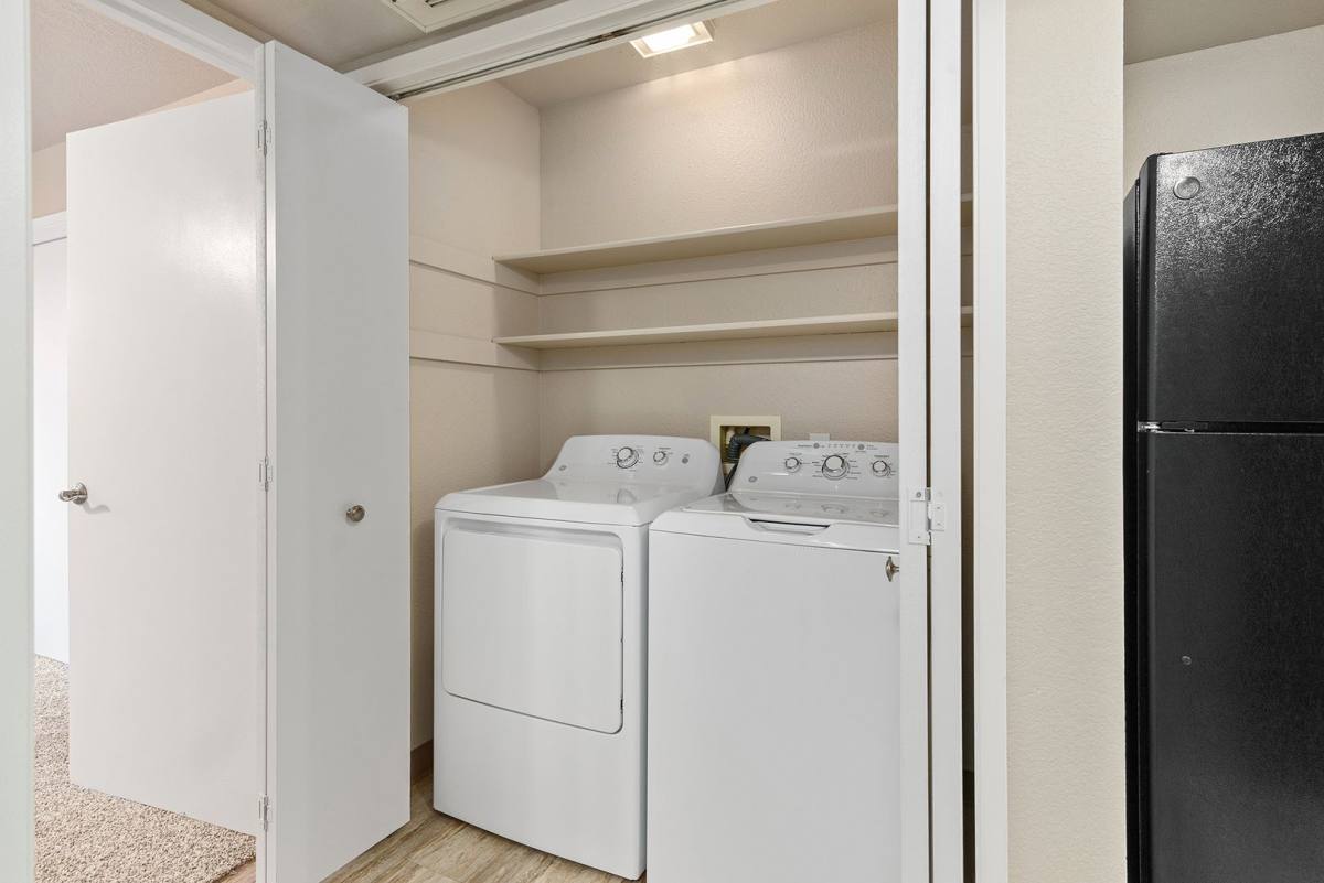 Apartment for rent at 2002 Huntington Dr, Chico, CA 95928