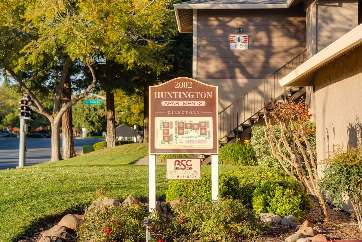 Apartment for rent at 2002 Huntington Dr, Chico, CA 95928
