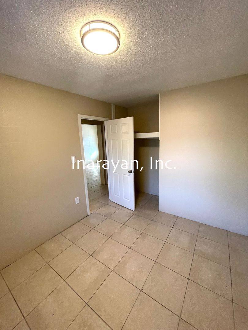 Apartment for rent at 1011-1013 Dewitt Dr, Orlando, FL 32805