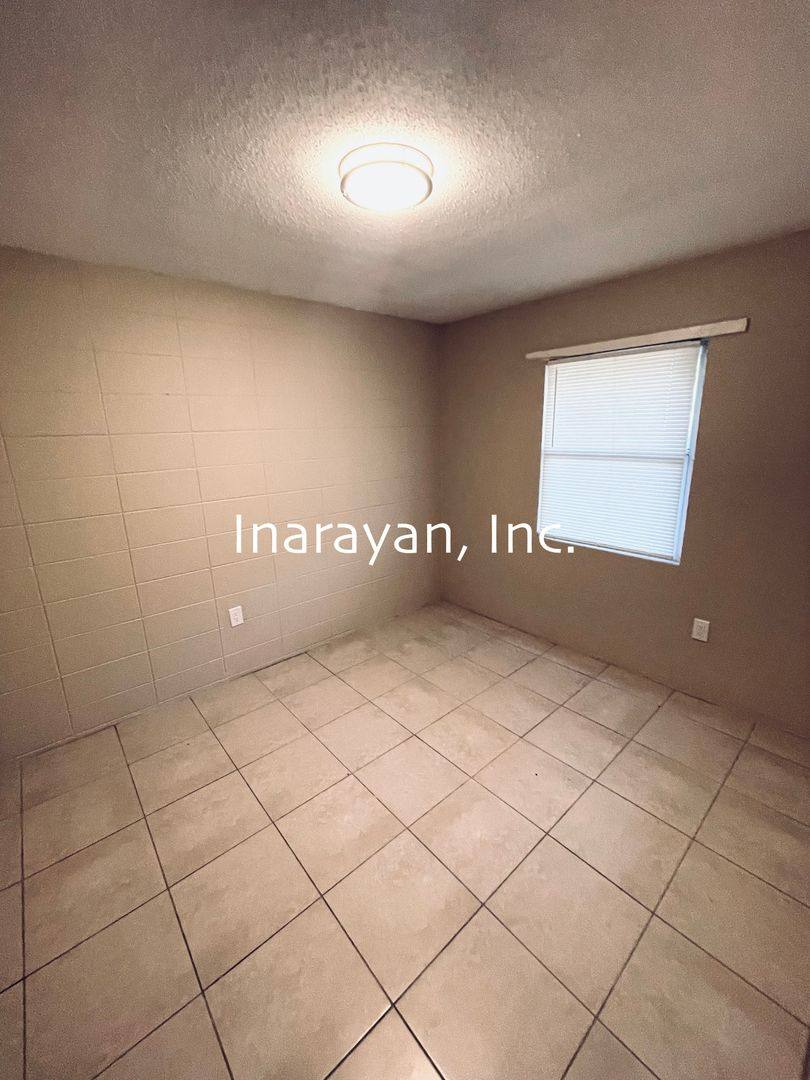Apartment for rent at 1011-1013 Dewitt Dr, Orlando, FL 32805