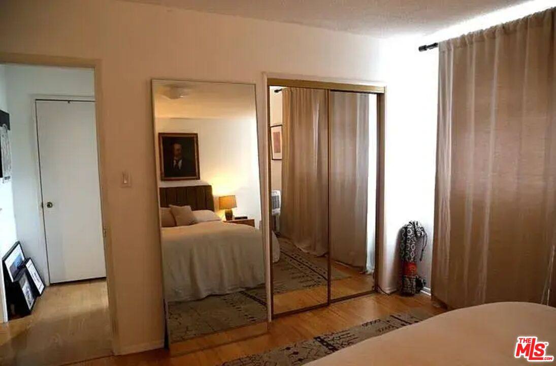 Apartment for rent at 534 Santa Clara Ave #534-6, Venice, CA 90291