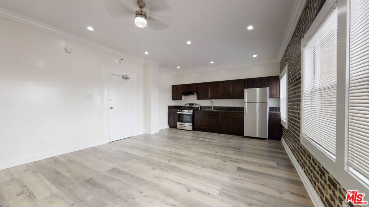 Apartment for rent at 738 New Hampshire Ave #302, Los Angeles, CA 90005
