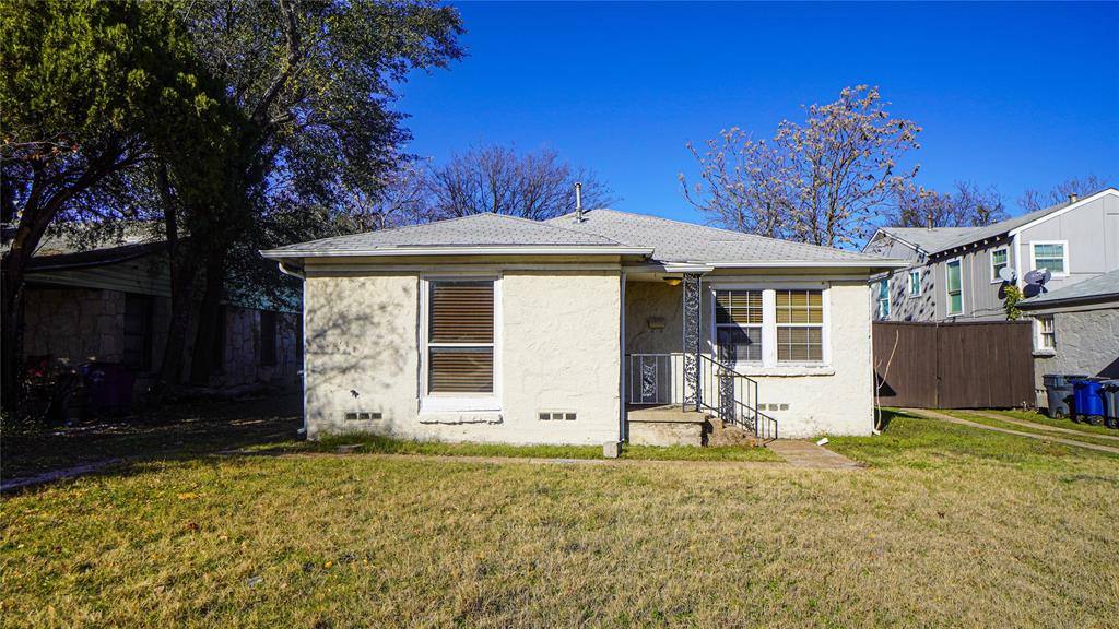 Apartment for rent at 2211 Wilbur St, Dallas, TX 75224