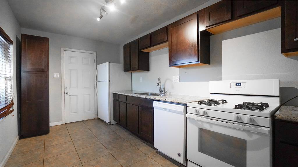 Apartment for rent at 2211 Wilbur St, Dallas, TX 75224