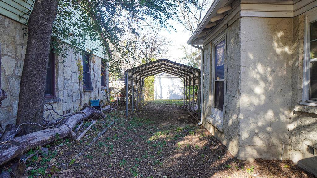 Apartment for rent at 2211 Wilbur St, Dallas, TX 75224