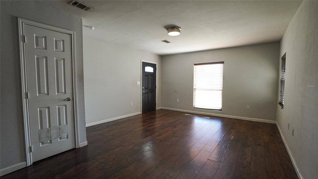 Apartment for rent at 2211 Wilbur St, Dallas, TX 75224