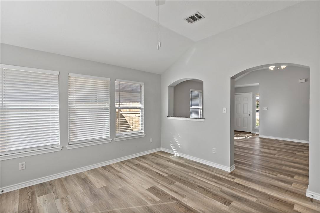 Apartment for rent at 1002 Crested Point Dr, College Station, TX 77845