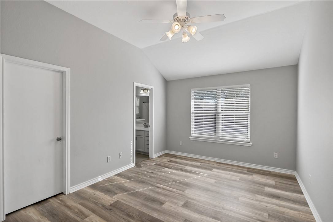 Apartment for rent at 1002 Crested Point Dr, College Station, TX 77845