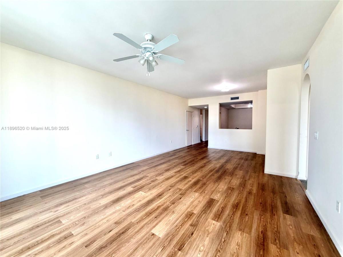 Apartment for rent at 3340 NE 190th St #1002, Miami, FL 33180