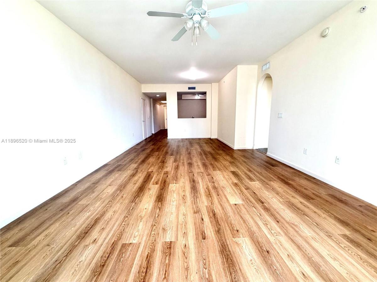 Apartment for rent at 3340 NE 190th St #1002, Miami, FL 33180