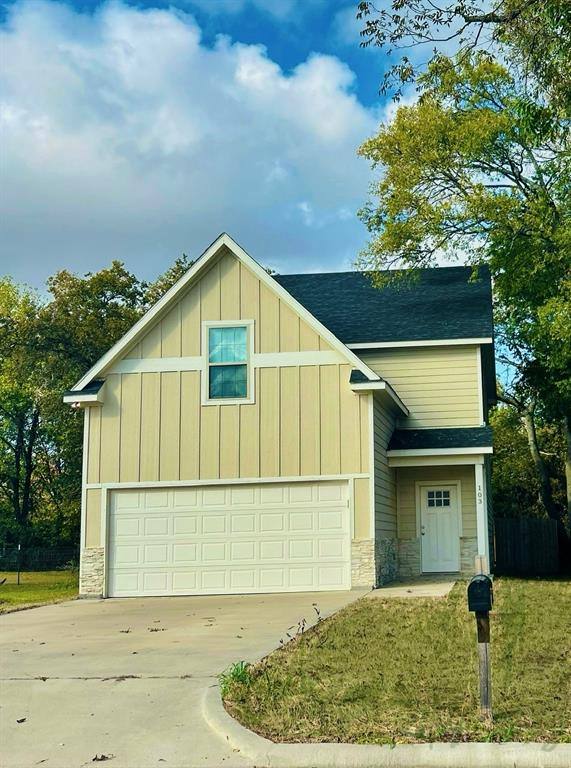 Apartment for rent at 103 E 15th St #103, Bonham, TX 75418